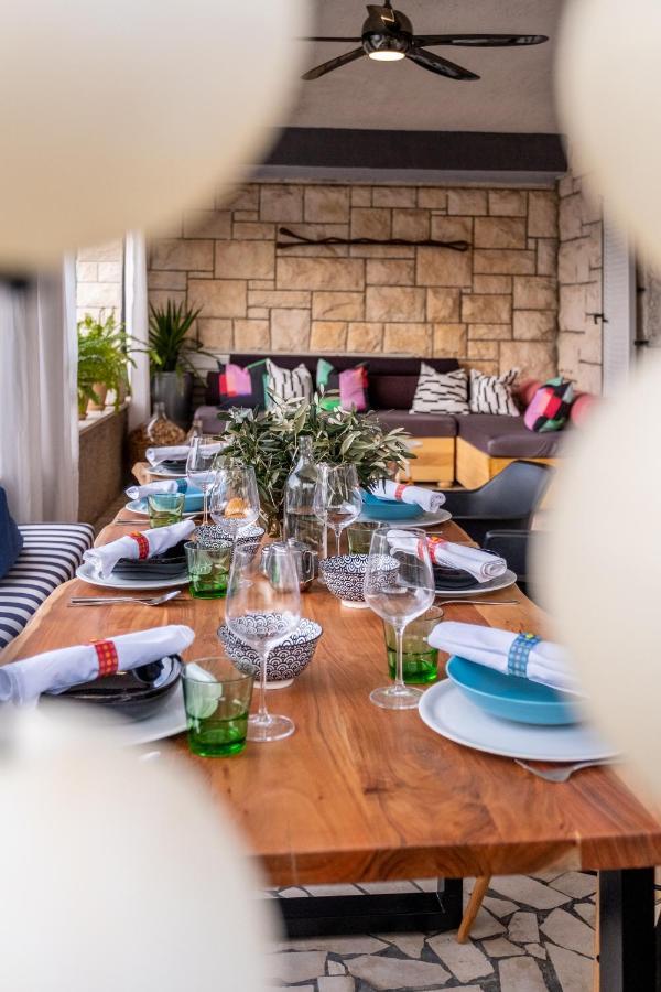 Lota With Heated Pool On Location * Supetar